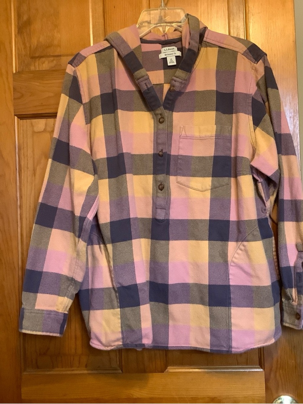 LL Bean hooded flannel is size